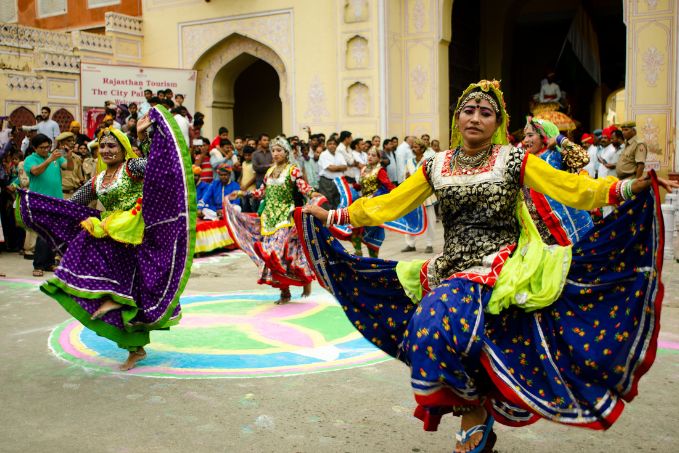 Jaipur: Monsoon Brings the Colours of Teej Jaipur: Monsoon Brings the Colours of Teej