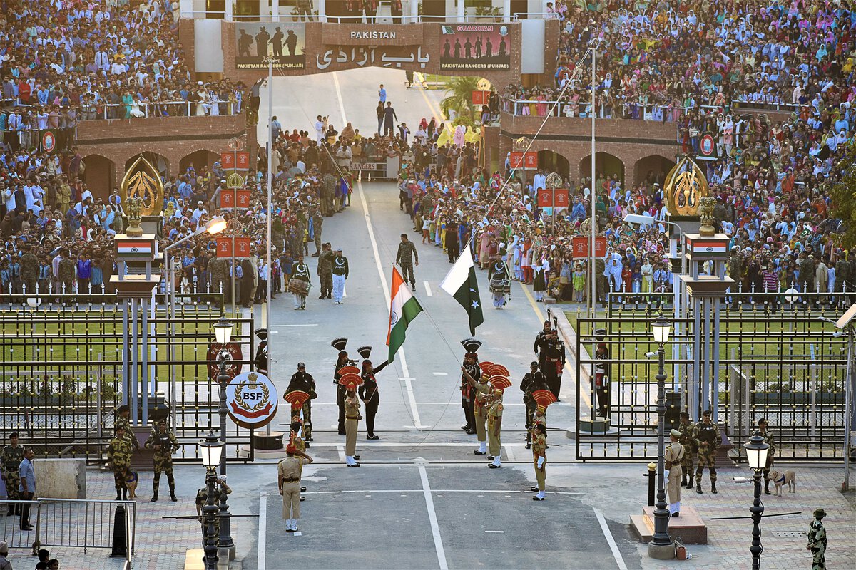 Atari-Wagah Border, Punjab: Feel the Roar of Patriotism