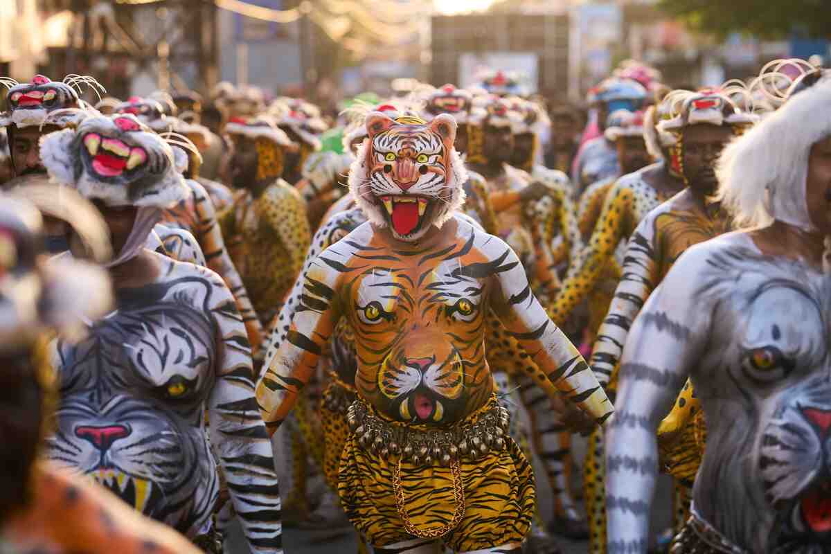 August: Marvel at the Athachamayam Parade in Kerala