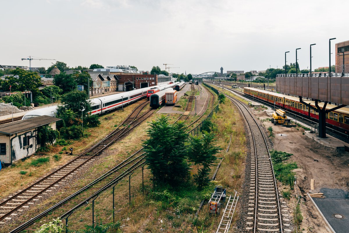 By-Rail-The-Lifeline-to-Dwarka
