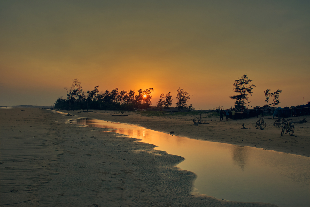 Discover-Serenity-at-Shankarpur-Beach-A-Fishing-Paradise