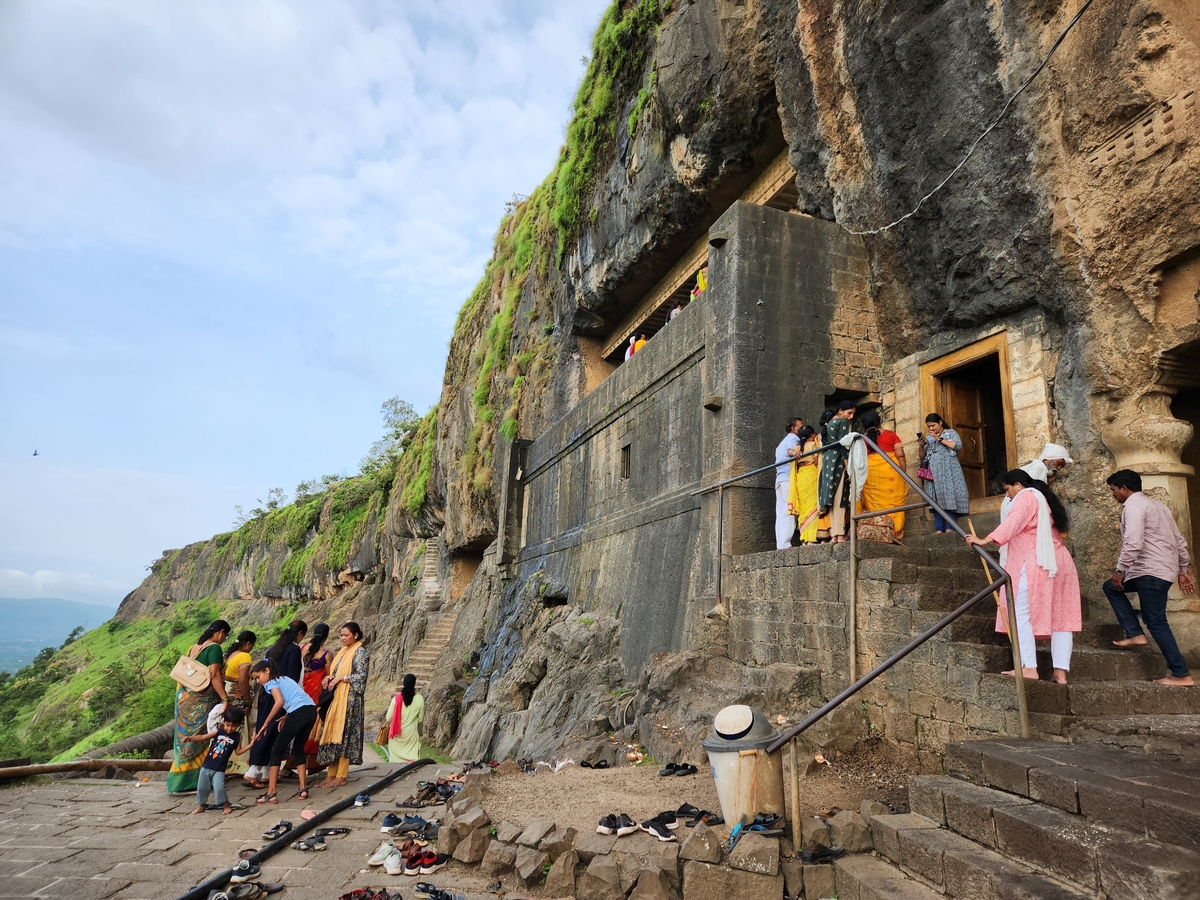 Girijatmaj-Temple-Lenyadri Girijatmaj-Temple-Lenyadri