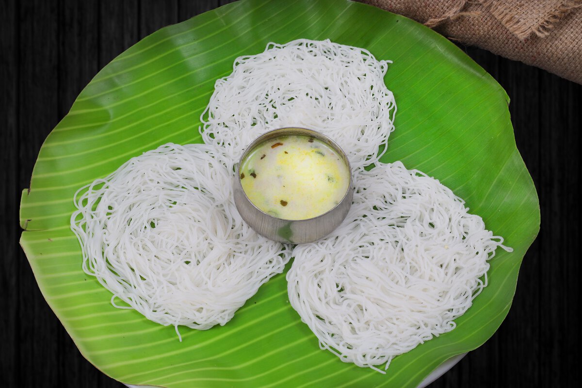 Idiyappam-with-Egg-Roast