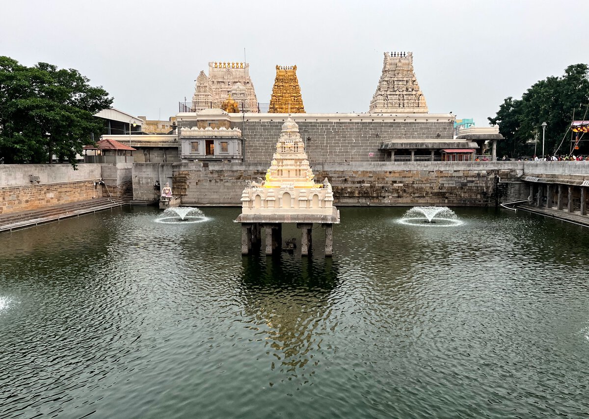Kanchi-Kamakshi-Amman-Temple