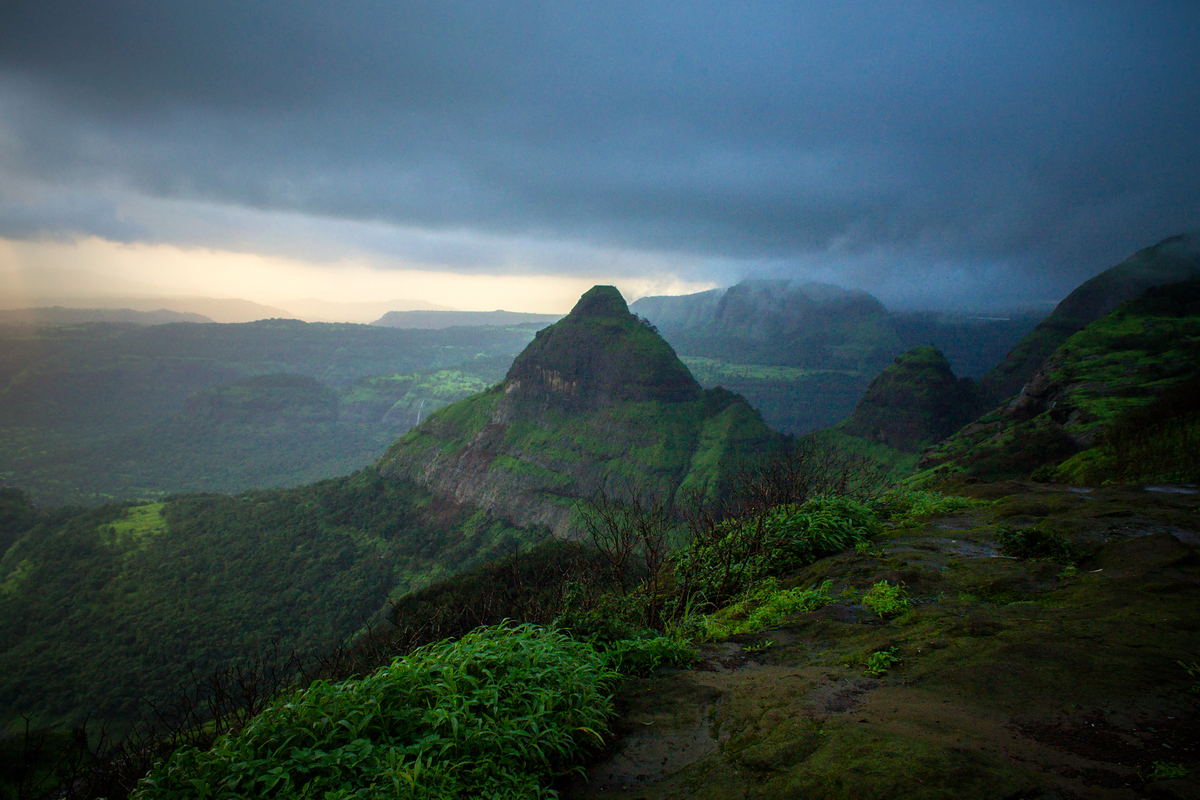 Lonavala--For-Misty-Mornings-and-Mountain-Breezes