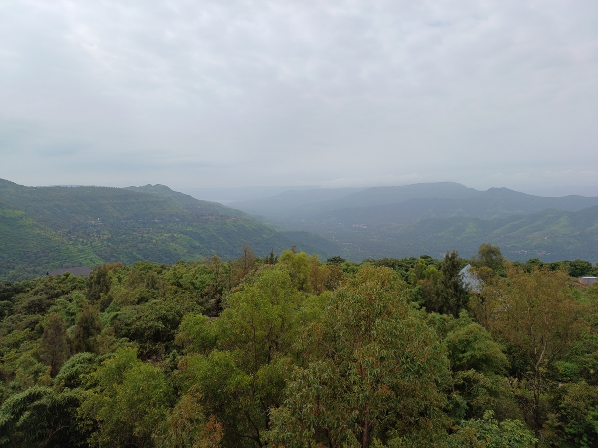 Panchgani--For-Plateau-Walks-and-Valley-Views