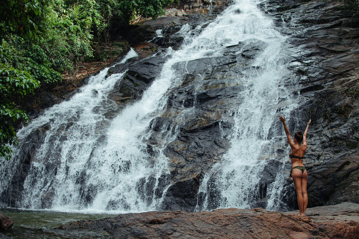 Pit Stops and Attractions Along the Way