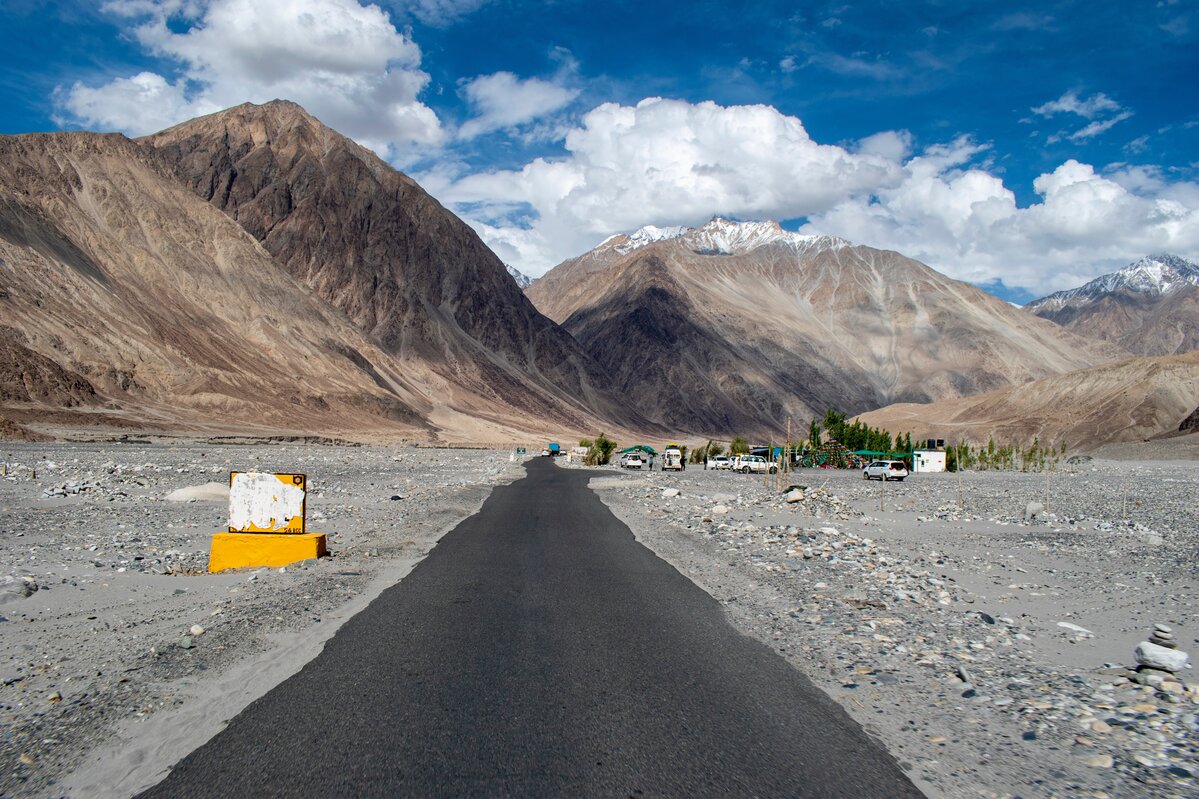 The Scenic Route: Leh to Srinagar Road Map