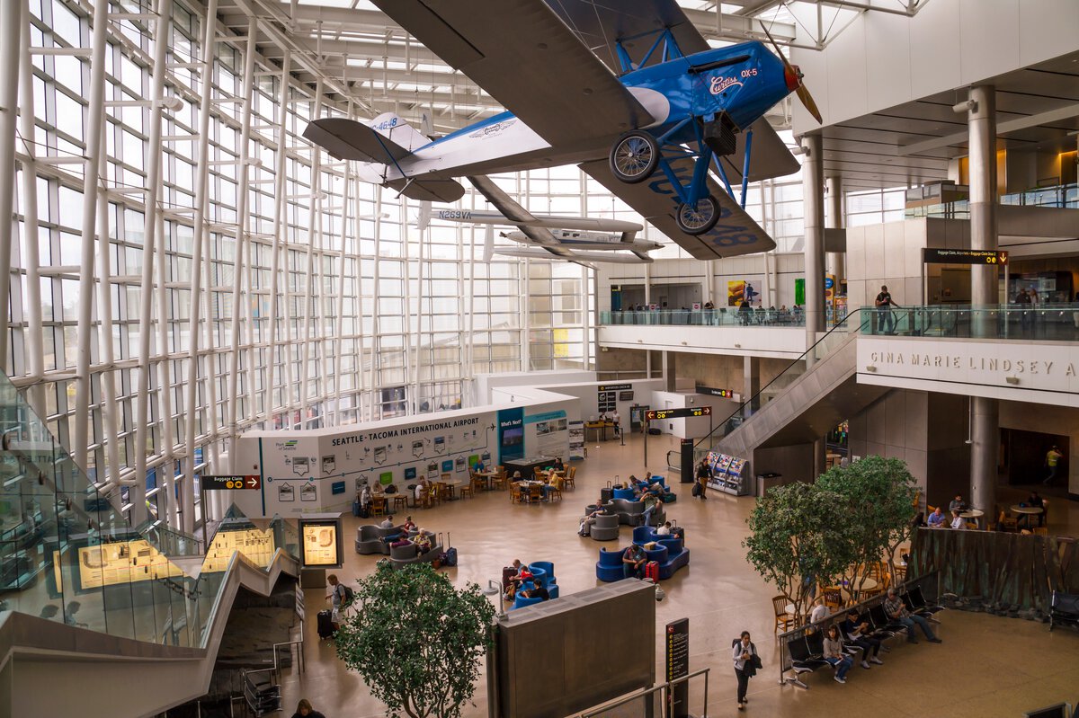 Seattle-Tacoma International Airport (SEA)