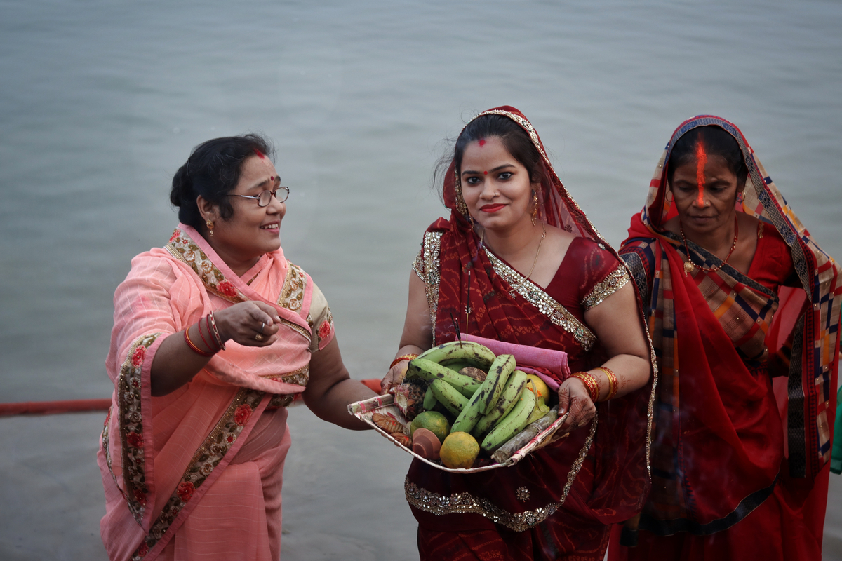 Travel-Tips-for-Varanasi-Visitors-During-Chhath-Puja-2025