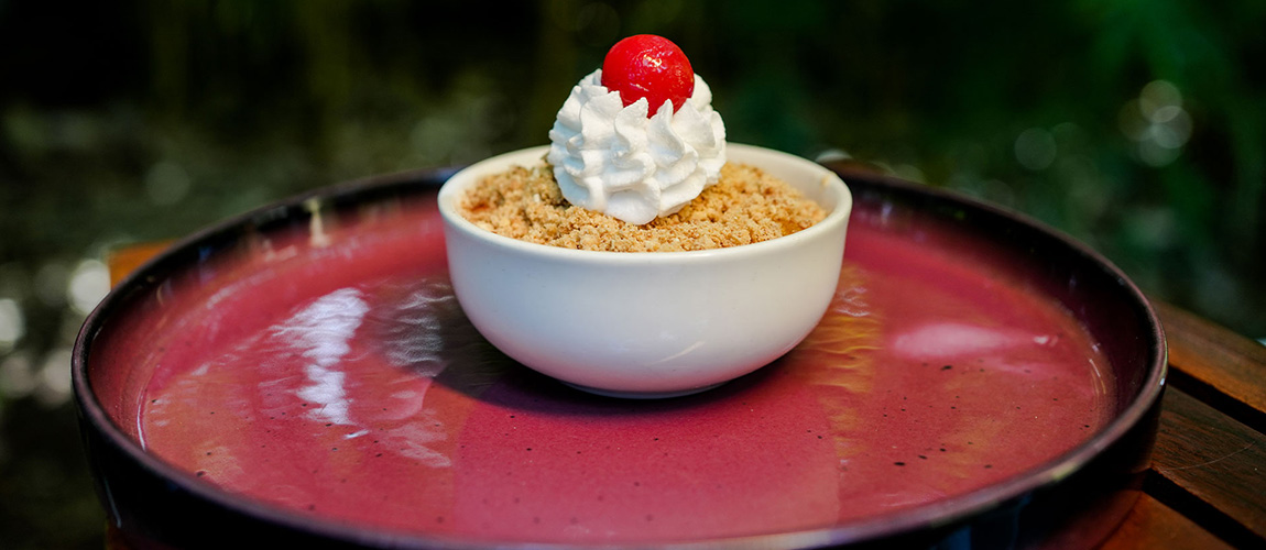 A Classic Apple Crumble Recipe for a Special Christmas Treat