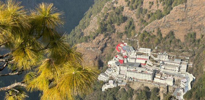 A Spiritual and Practical Guide to Vaishno Devi Yatra