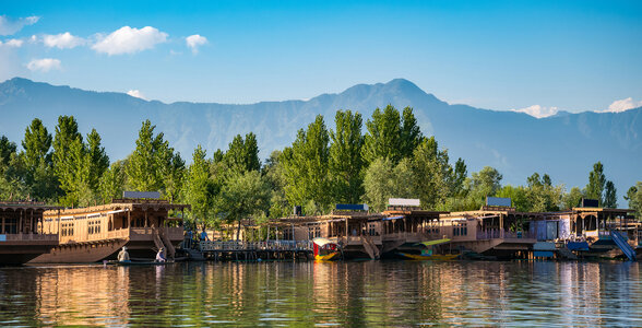 Boating in India - Srinagar