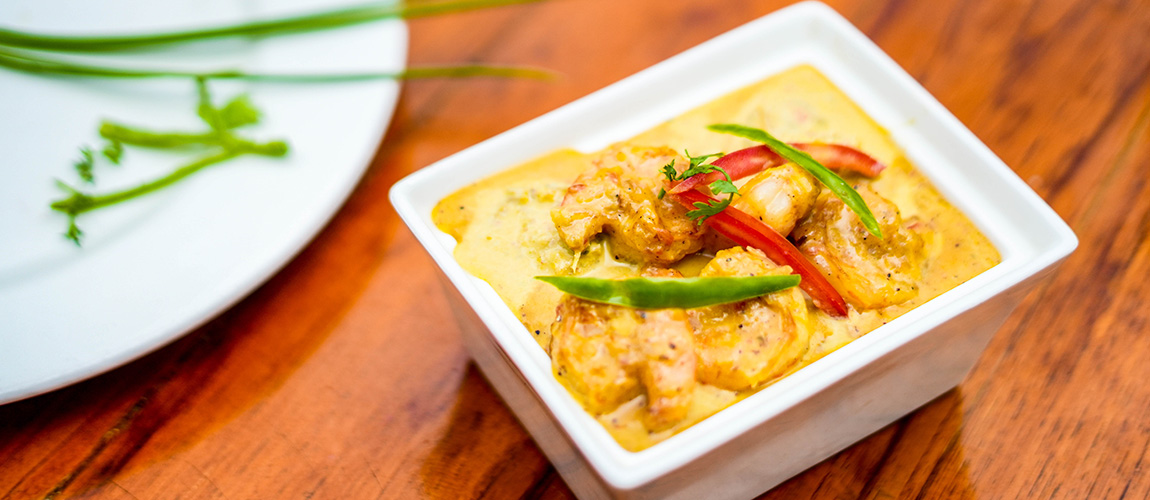 Here’s How to Make Bengali-style Prawn Curry or Chingri Macher Malai Curry