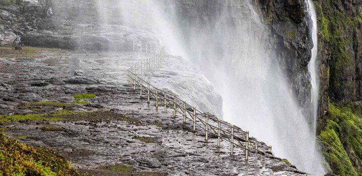 Reverse Waterfalls in Maharashtra