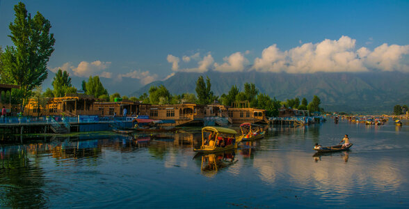 Places to visit in India - Srinagar Jammu & Kashmir