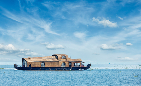 Houseboat in Vembanadu Lake