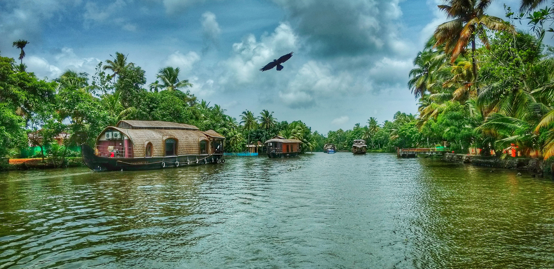 tourist places around alleppey