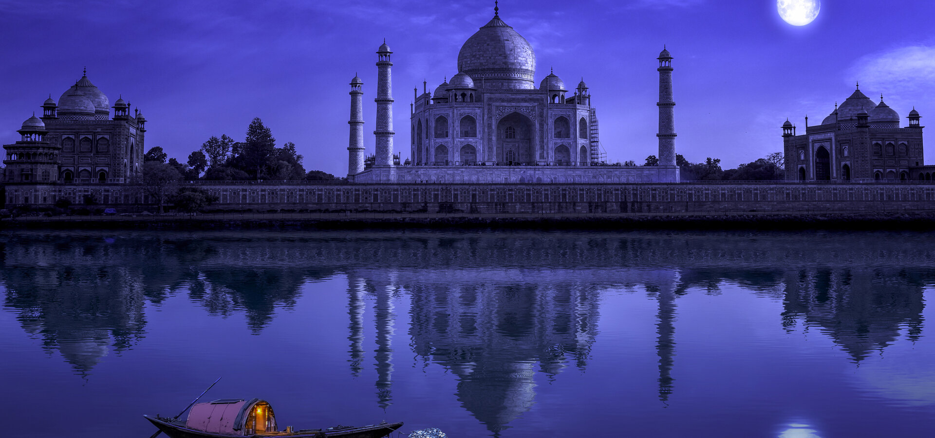 Taj Mahal Reopens for Night Viewing
