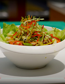 S1 | E1 Beansprout Salad with Avacado Recipe